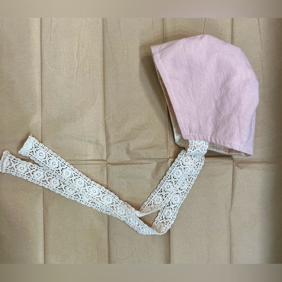 Handmade, Reversible, Light Pink And Cream Baby Bonnet🩷 - Picture 2 of 7